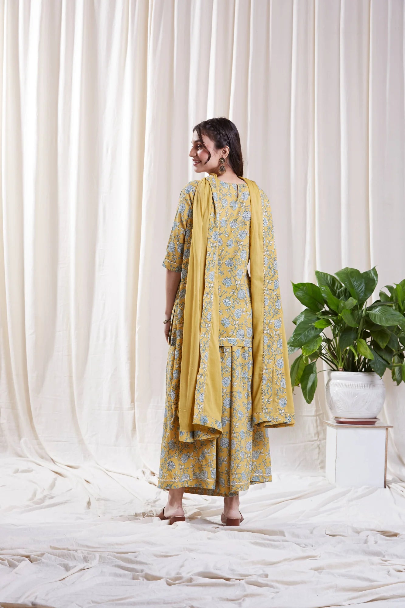 Kavya Yellow Kurta Set by Hasttvam with Cotton, Festive Wear, Floral, Natural dyes, Respondible production and Vegan, Yellow at Kamakhyaa for sustainable fashion