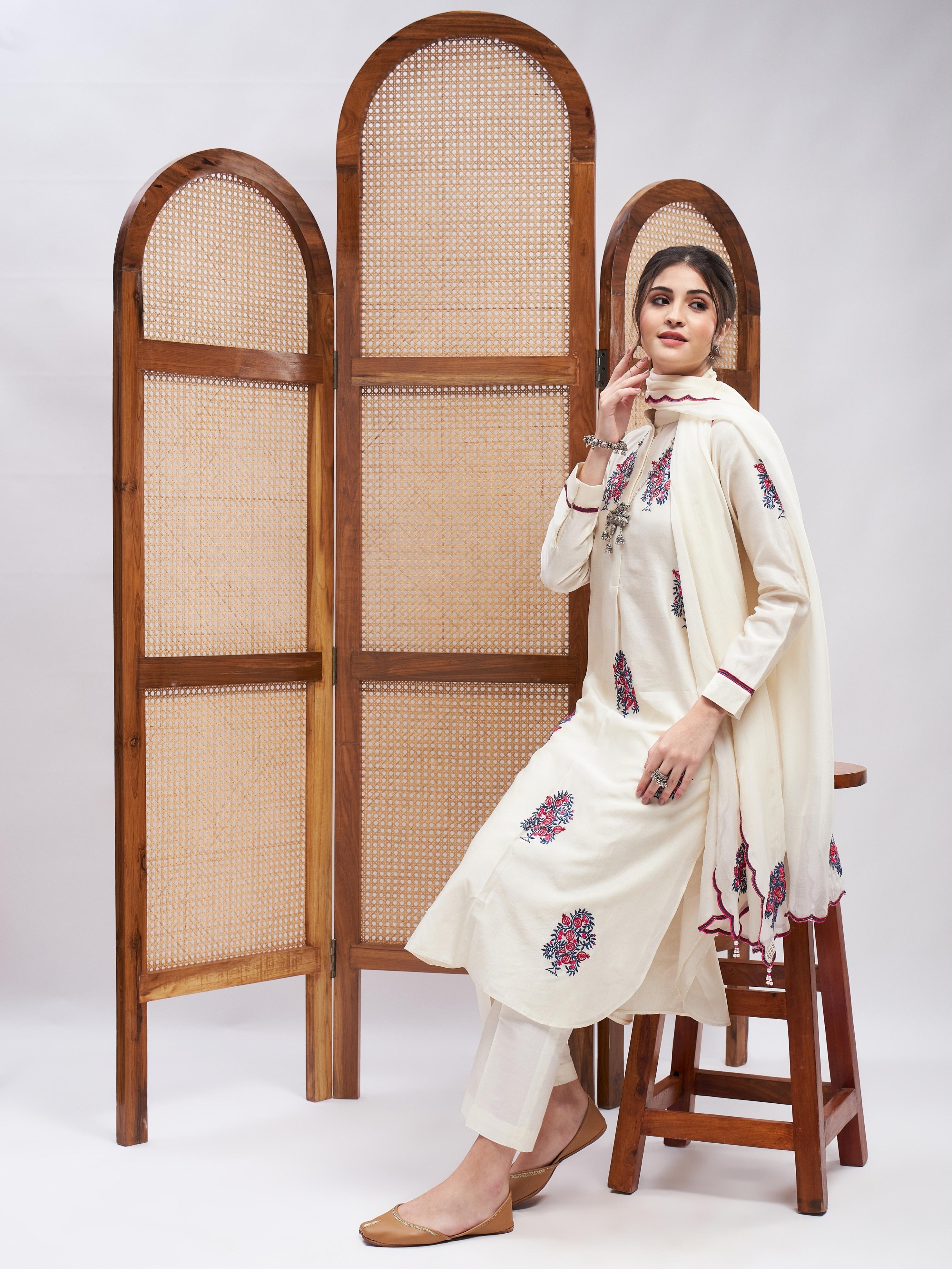 Sarang Kurta Set by RoohbyRidhimaa with at Kamakhyaa for sustainable fashion