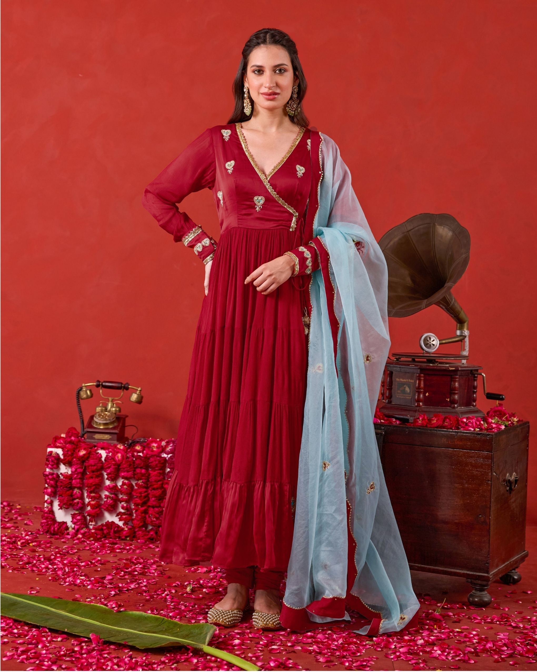Ruhani Kurta Set by Taro with Jashn-E-Taro - The Trousseau Edit by Taro at Kamakhyaa India for sustainable fashion
