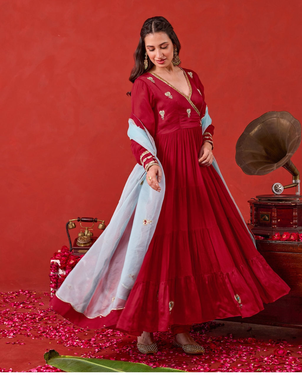 Ruhani Kurta Set by Taro with Jashn-E-Taro - The Trousseau Edit by Taro at Kamakhyaa India for sustainable fashion