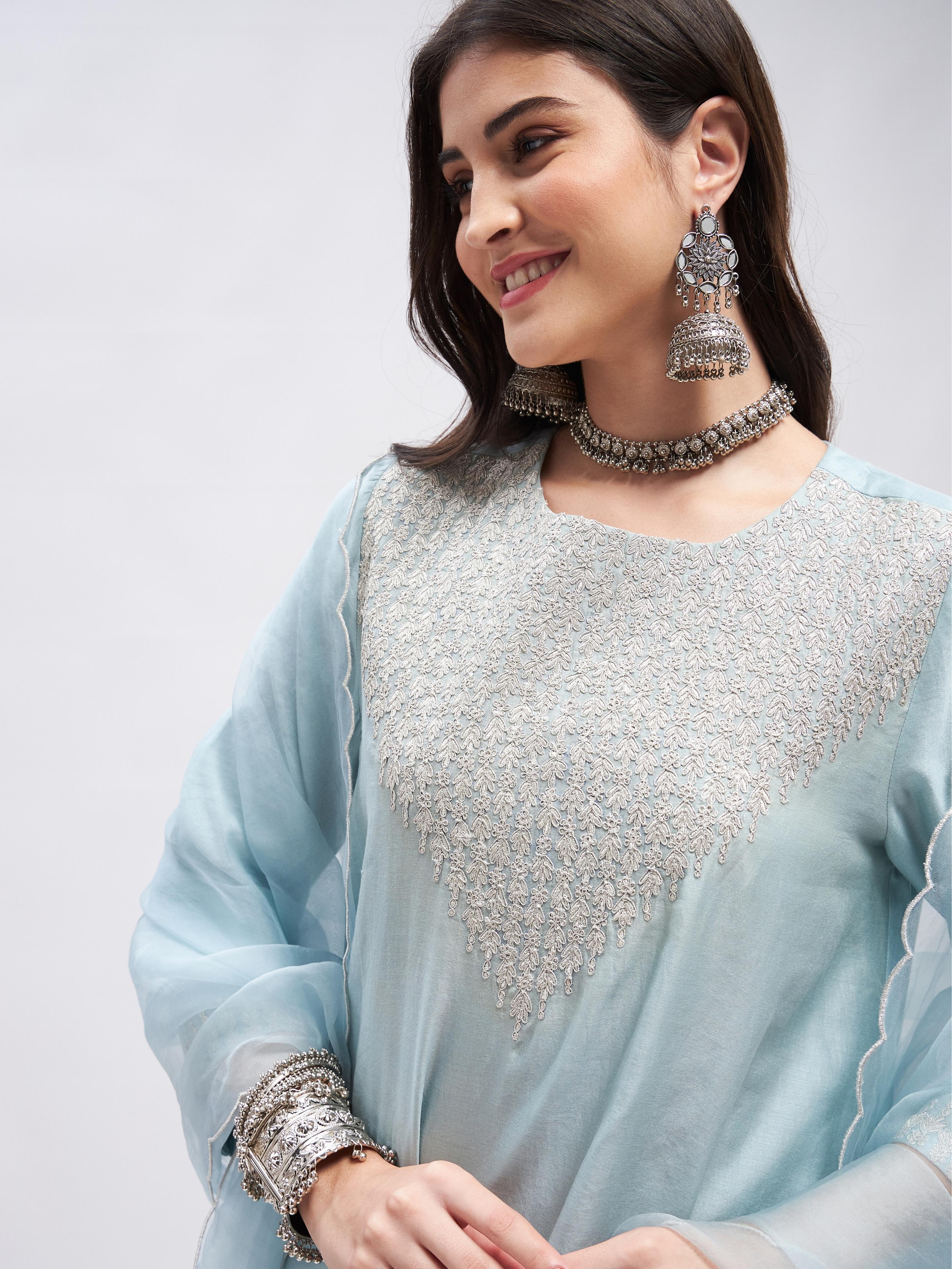 Zuri Kurta Set by RoohbyRidhimaa with Large, Medium, Small, X-Large, X-Small at Kamakhyaa for sustainable fashion