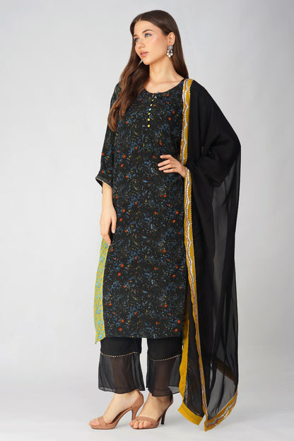 SMALL LEAF PRINT PANELLED KURTA SET by devyanimehrotra.com with at Kamakhyaa for sustainable fashion