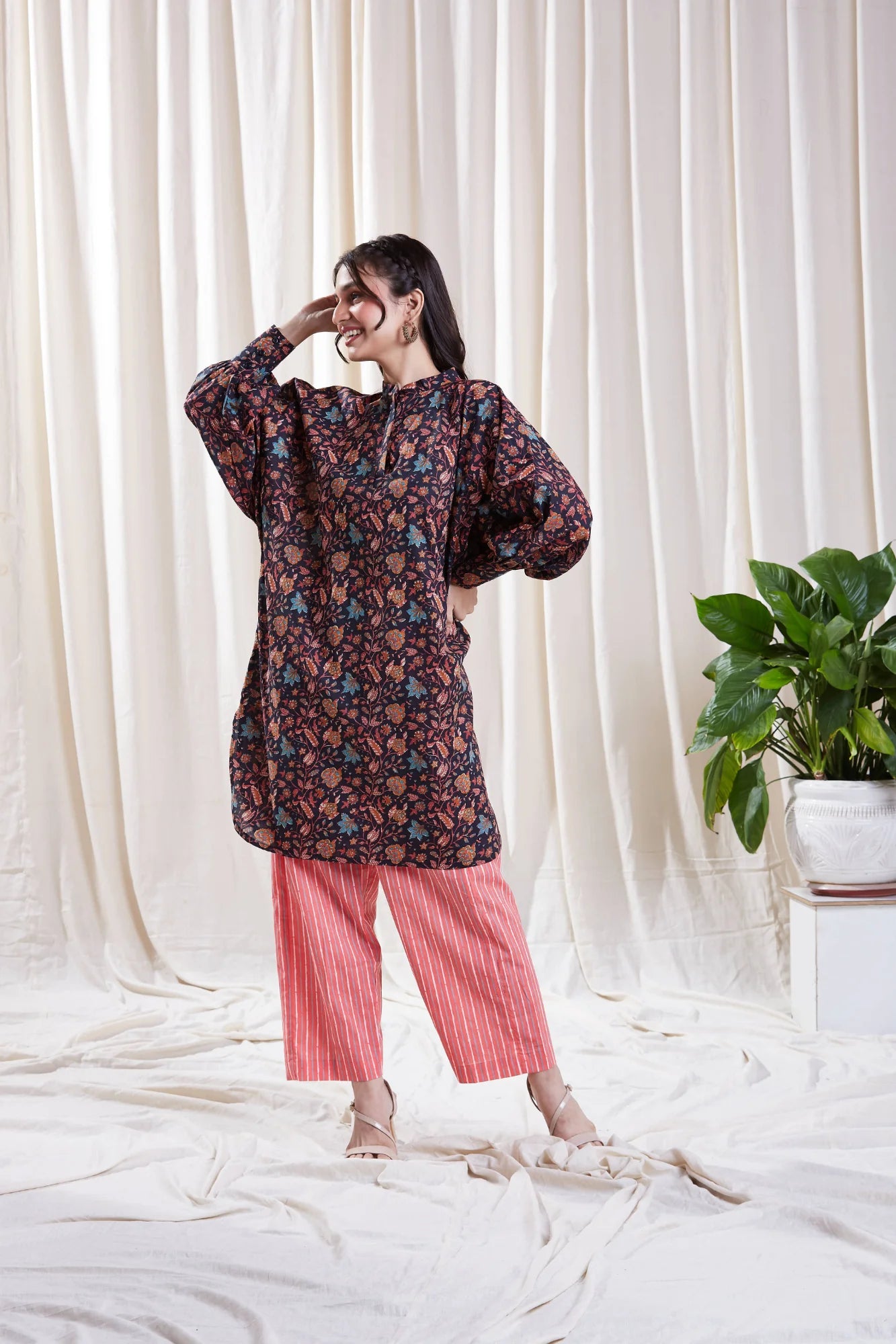 Sana Black Co-Ord Set by Hasttvam with Black, Cotton, Floral, Fusion Wear, Handmade by Artisans, Natural dyes, Relaxed Fit, Respondible production and Vegan at Kamakhyaa for sustainable fashion