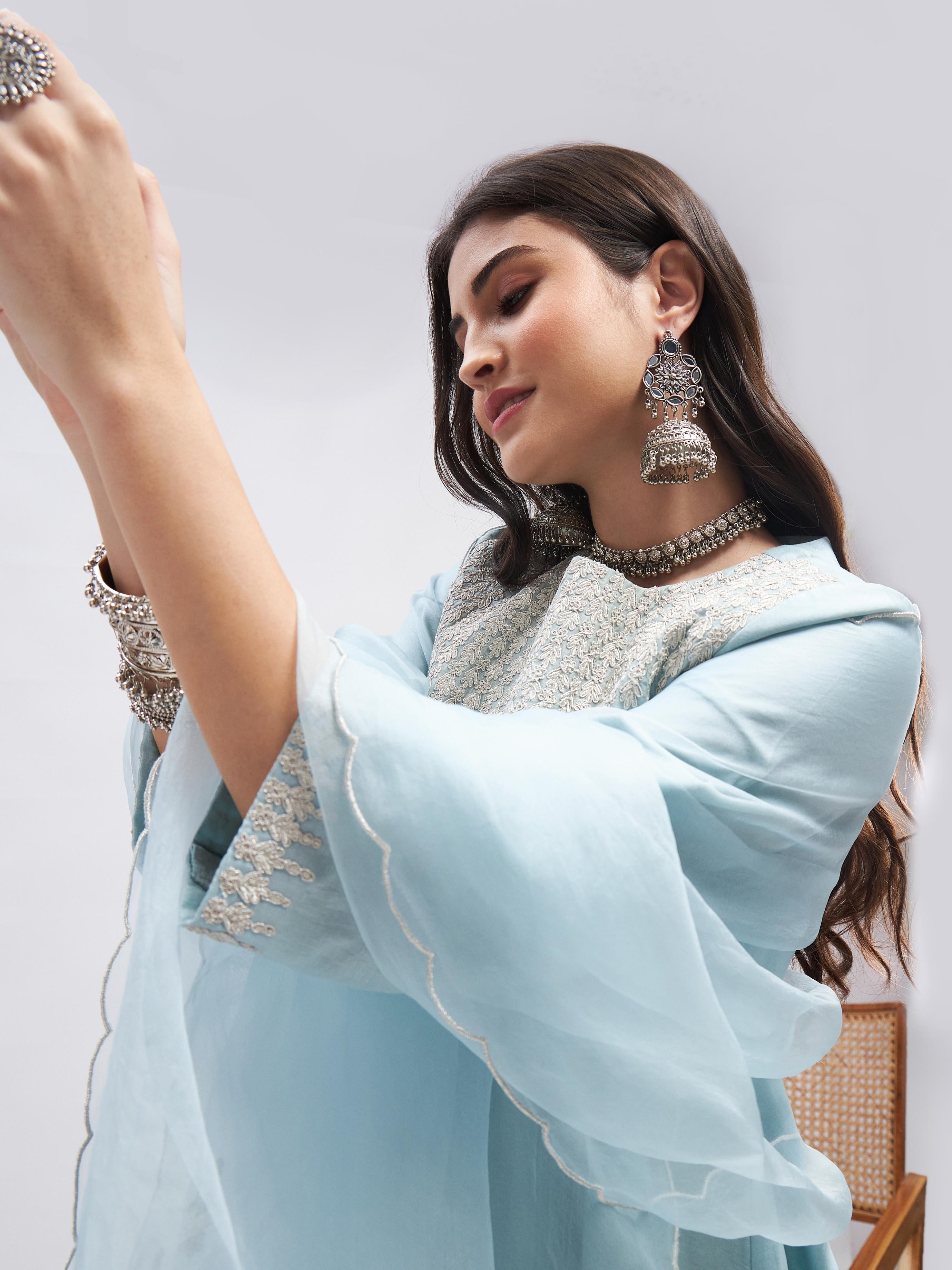 Zuri Kurta Set by RoohbyRidhimaa with Large, Medium, Small, X-Large, X-Small at Kamakhyaa for sustainable fashion