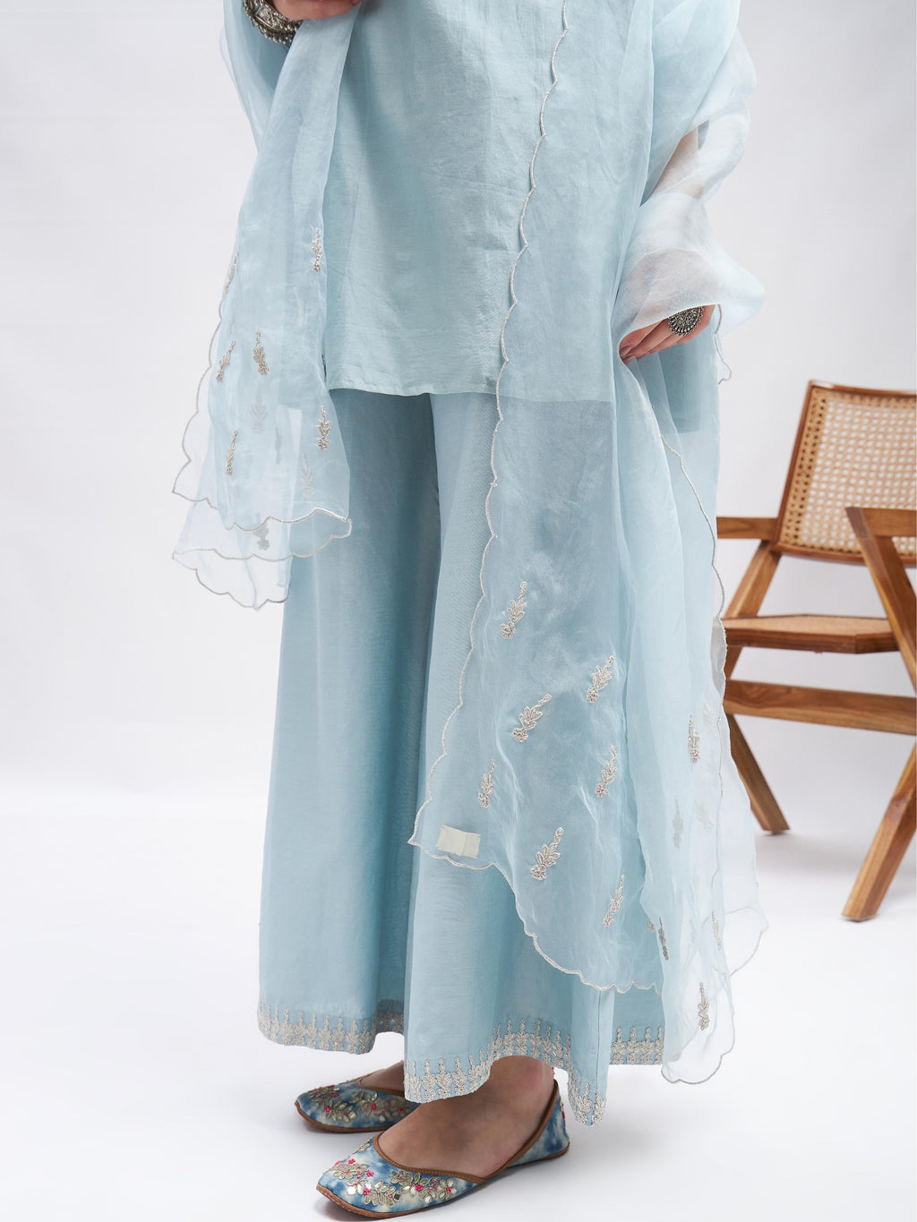 Zuri Kurta Set by RoohbyRidhimaa with Large, Medium, Small, X-Large, X-Small at Kamakhyaa for sustainable fashion