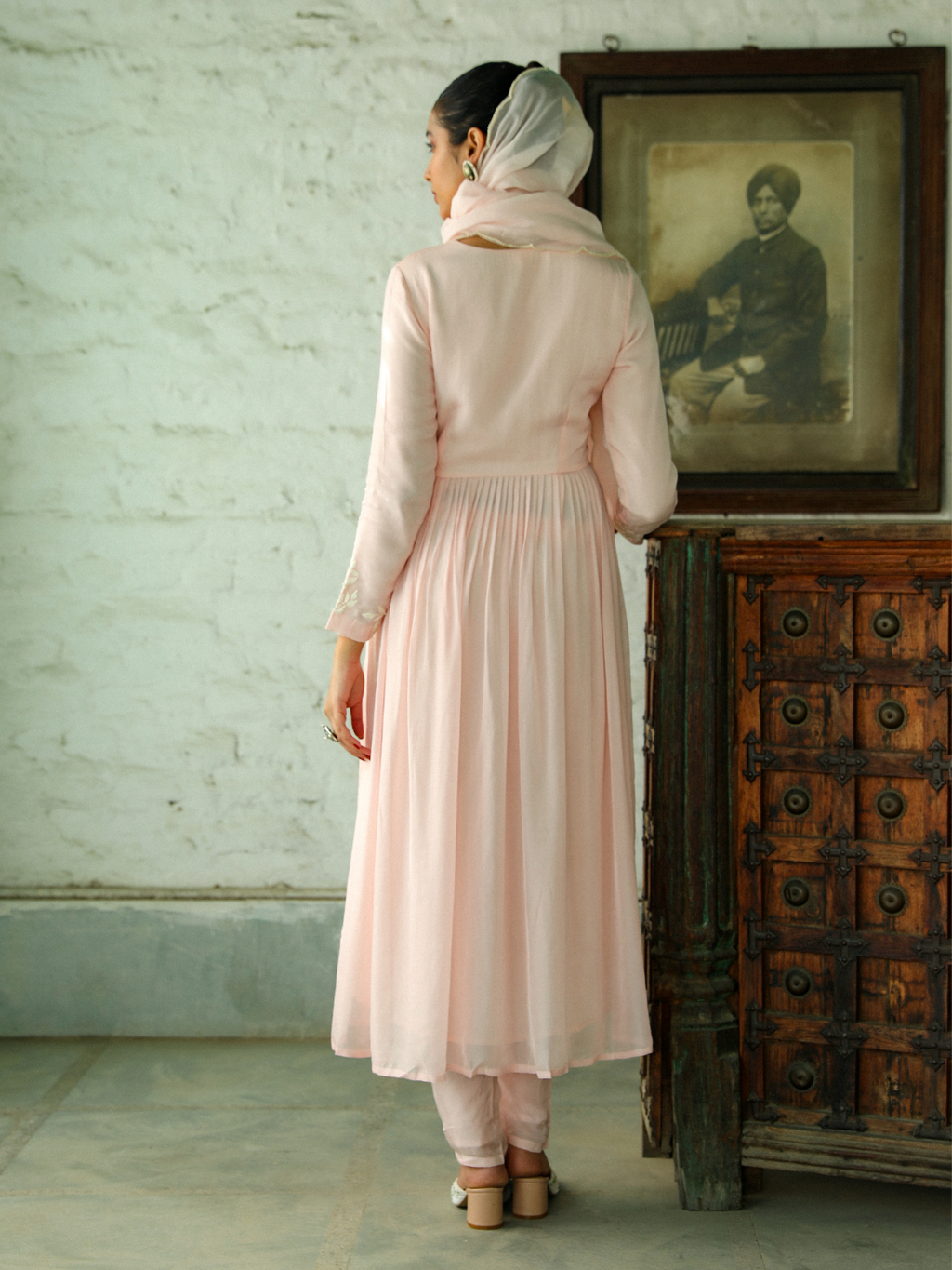 Sufiyaan Kurta Set by RoohbyRidhimaa with Large, Medium, Small, X-Large, X-Small at Kamakhyaa for sustainable fashion