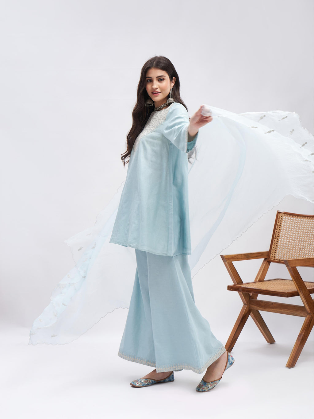 Zuri Kurta Set by RoohbyRidhimaa with Large, Medium, Small, X-Large, X-Small at Kamakhyaa for sustainable fashion
