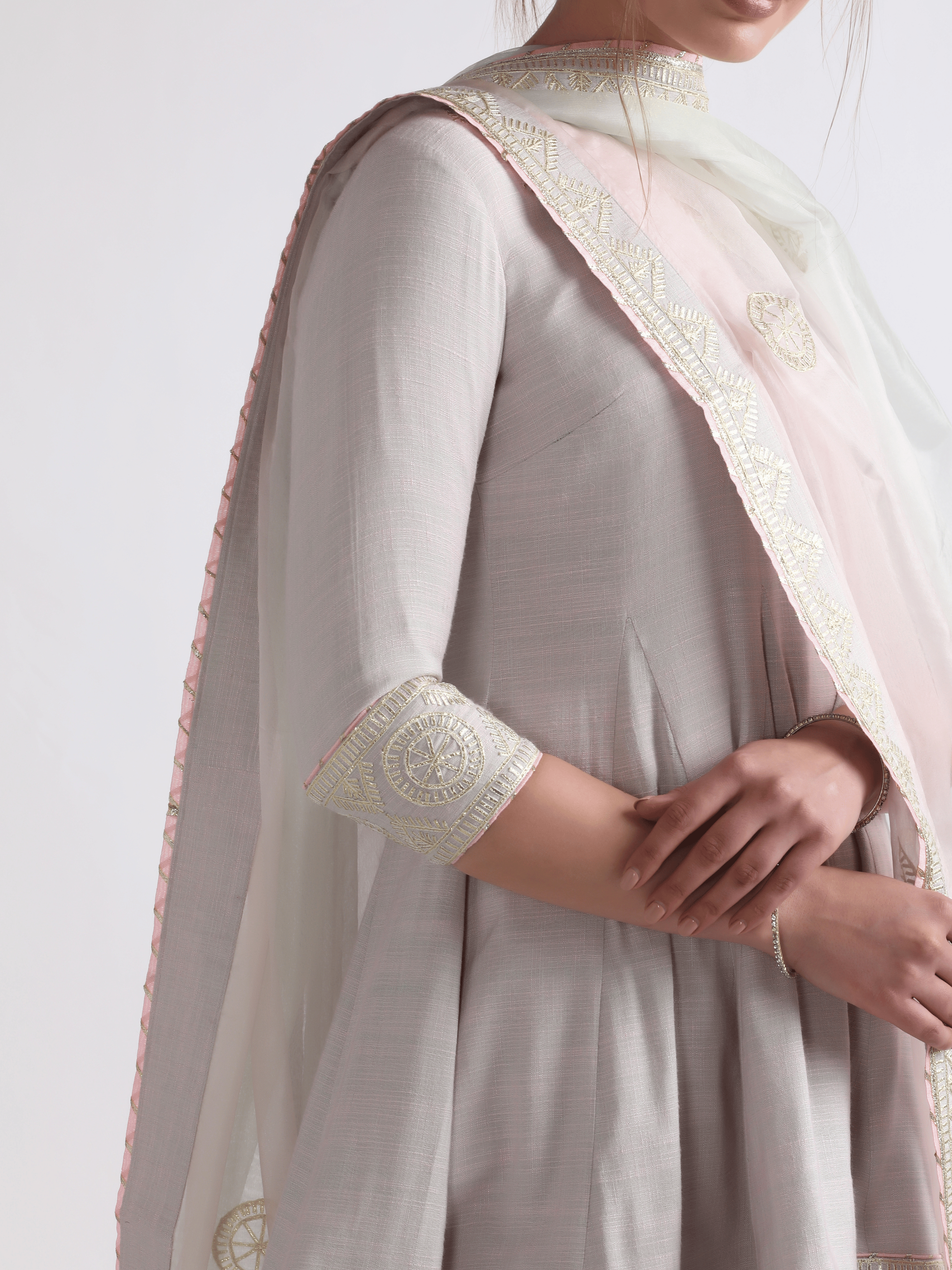 Nairobi Kurta Set by RoohbyRidhimaa with Large, Medium, Small, X-Large, X-Small at Kamakhyaa for sustainable fashion