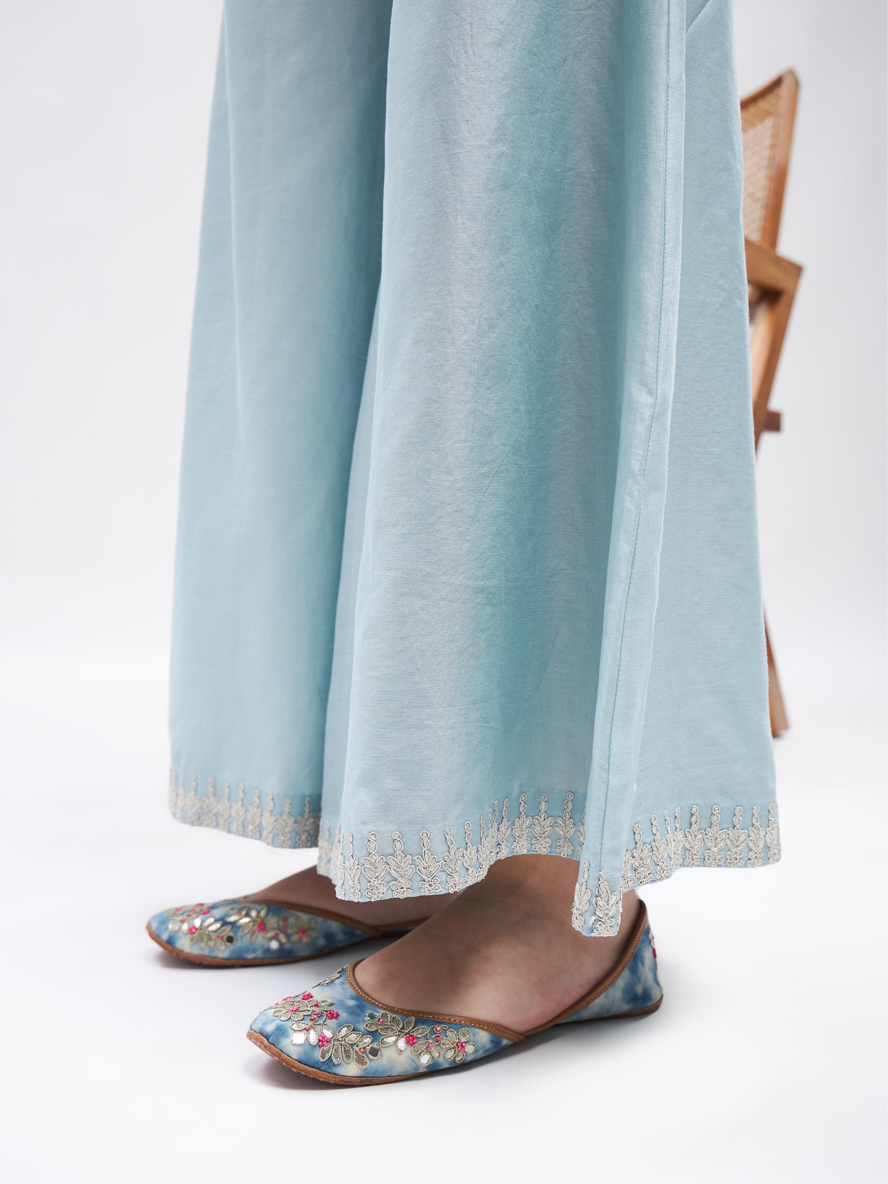 Zuri Kurta Set by RoohbyRidhimaa with Large, Medium, Small, X-Large, X-Small at Kamakhyaa for sustainable fashion