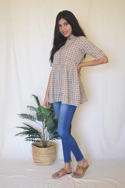 Beige Cotton Top by Hasttvam with CottonPatternCasual WearBeigeHandmade by artisans, Natural dyes, Respondible production and Vegan at Kamakhyaa for sustainable fashion