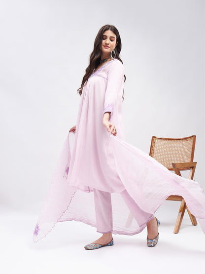 Noori Kurta Set by RoohbyRidhimaa with Large, Medium, Small, X-Large, X-Small at Kamakhyaa for sustainable fashion