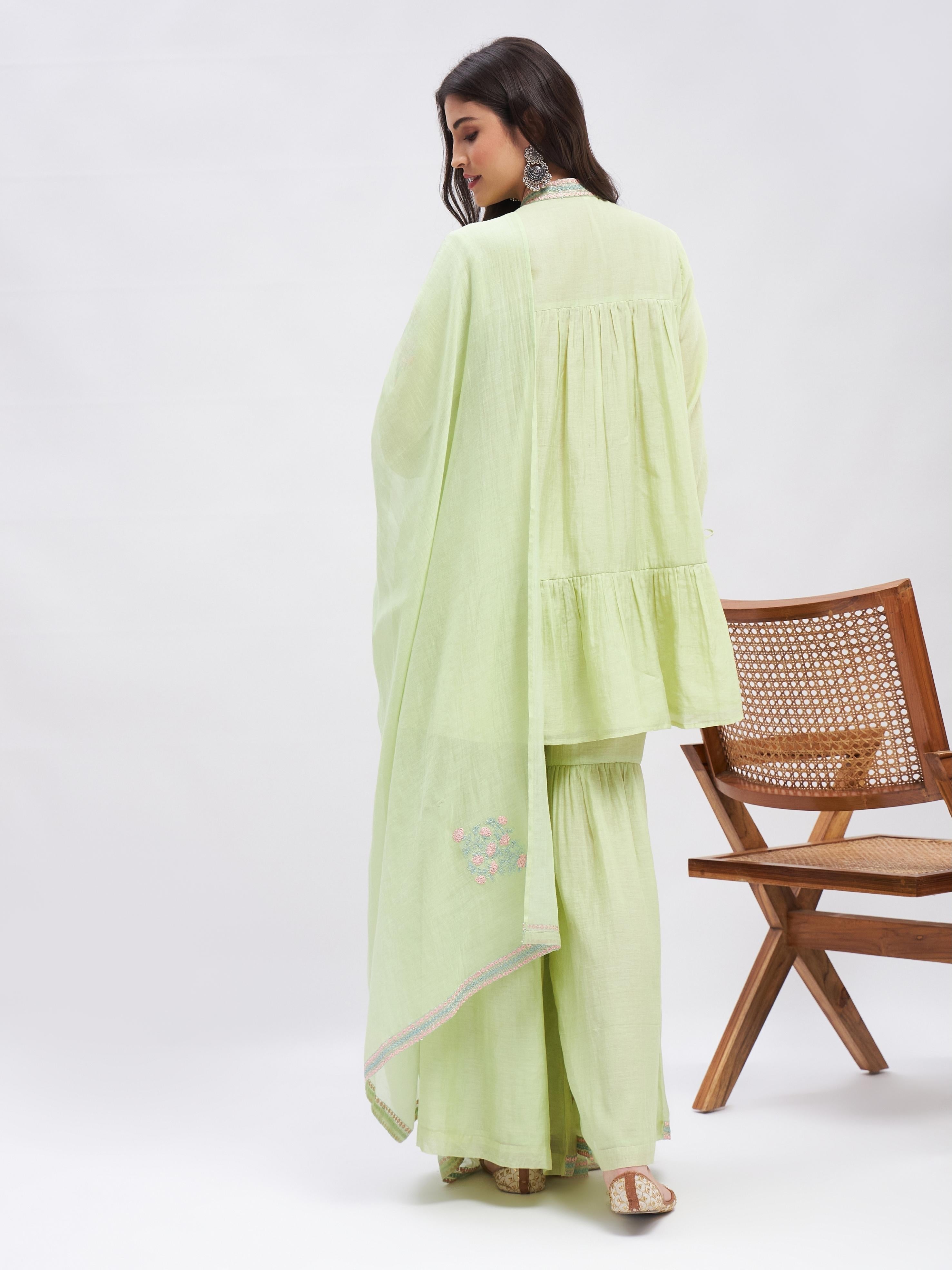 Nazakat Kurta Set by RoohbyRidhimaa with Large, Medium, Small, X-Large, X-Small at Kamakhyaa for sustainable fashion