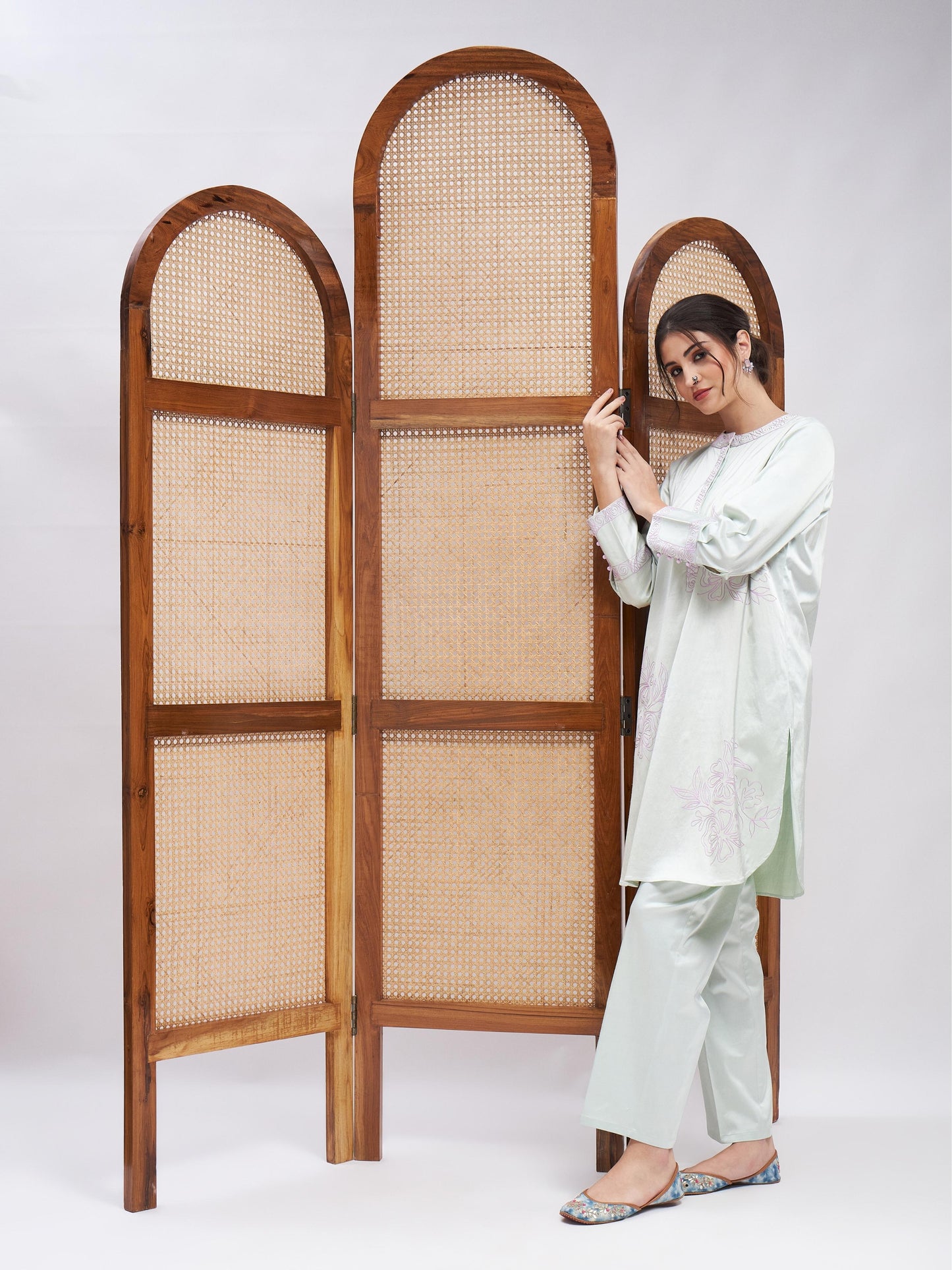 Iyaan Kurta Set by RoohbyRidhimaa with Large, Medium, Small, X-Large, X-Small at Kamakhyaa for sustainable fashion