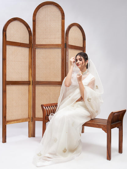 Shwet Saree Set by RoohbyRidhimaa with at Kamakhyaa for sustainable fashion