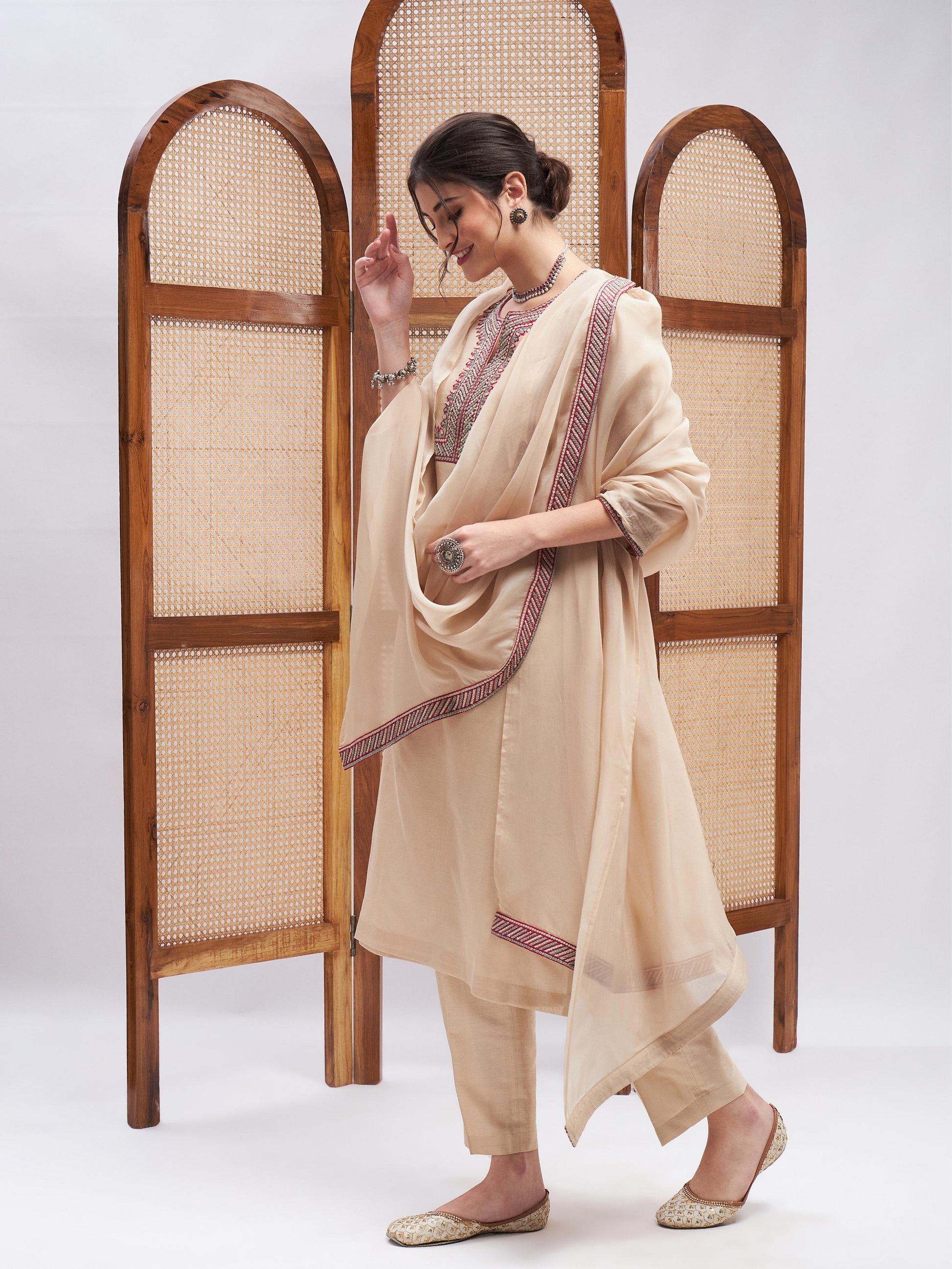 Sheereen Kurta Set by RoohbyRidhimaa with Large, Medium, Small, X-Large, X-Small at Kamakhyaa for sustainable fashion
