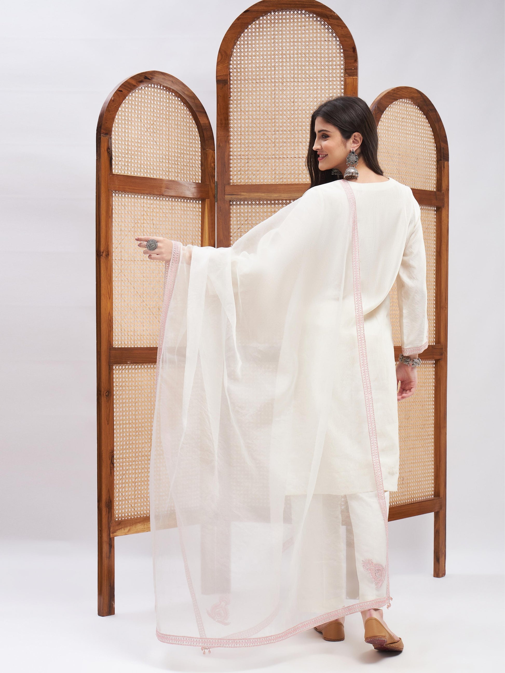 Alfaaz Kurta Set by RoohbyRidhimaa with Large, Medium, Small, X-Large, X-Small at Kamakhyaa for sustainable fashion