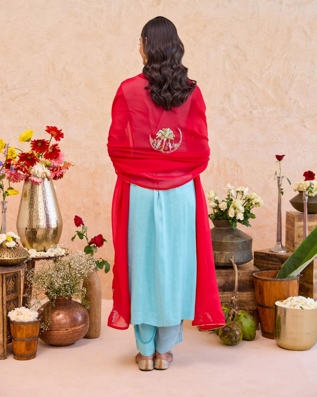 Noorani Kurta Set by Taro with Jashn-E-Taro - The Trousseau Edit by Taro at Kamakhyaa India for sustainable fashion