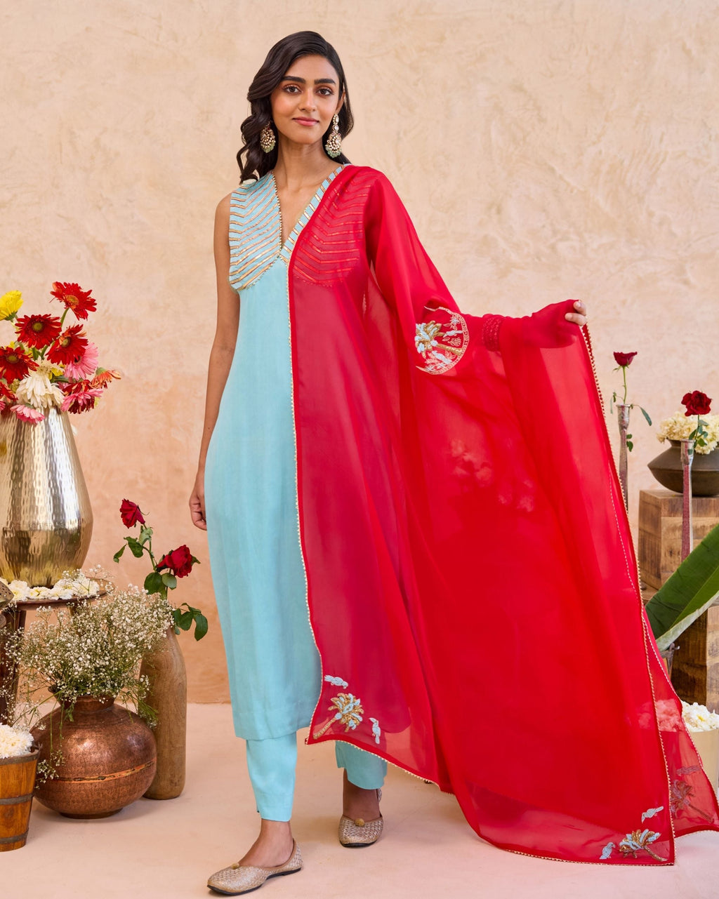 Noorani Kurta Set by Taro with Jashn-E-Taro - The Trousseau Edit by Taro at Kamakhyaa India for sustainable fashion