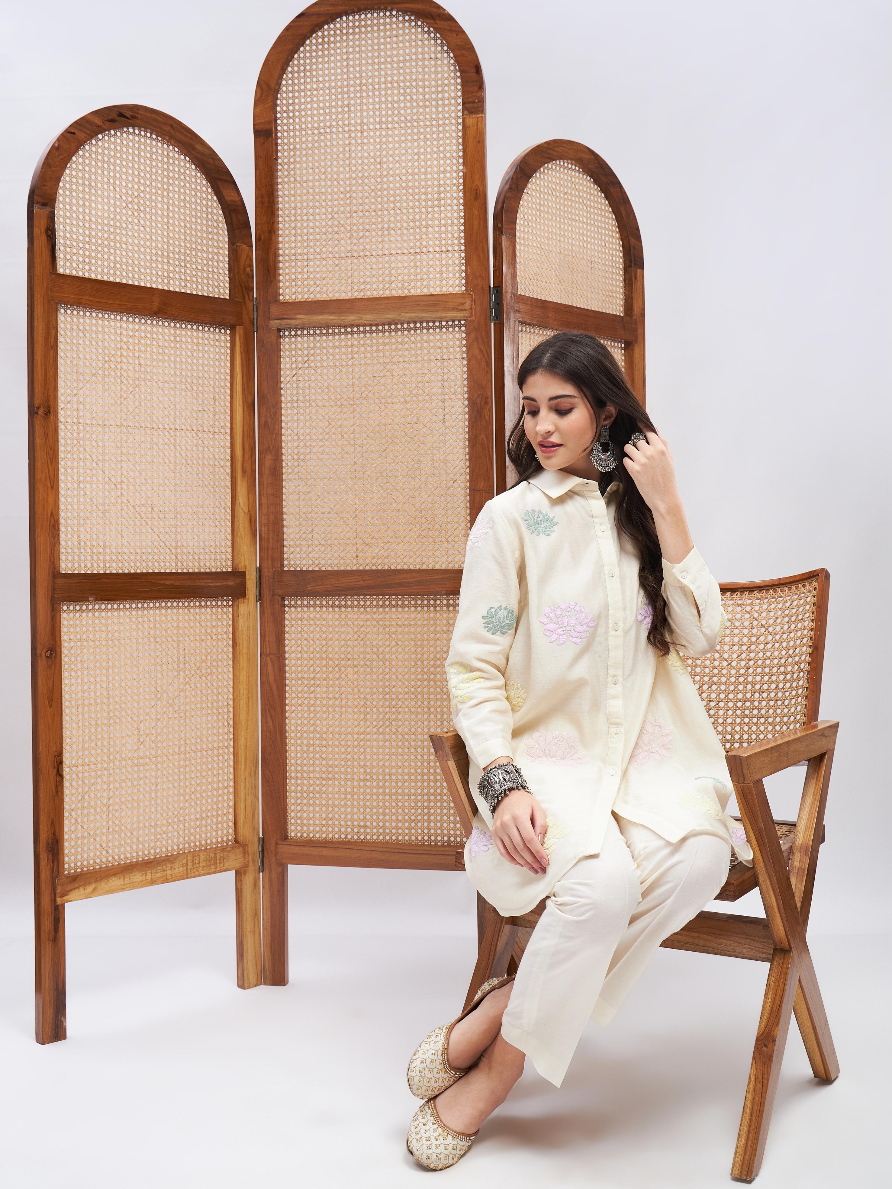 Falsafa Kurta Set by RoohbyRidhimaa with Large, Medium, Small, X-Large, X-Small at Kamakhyaa for sustainable fashion