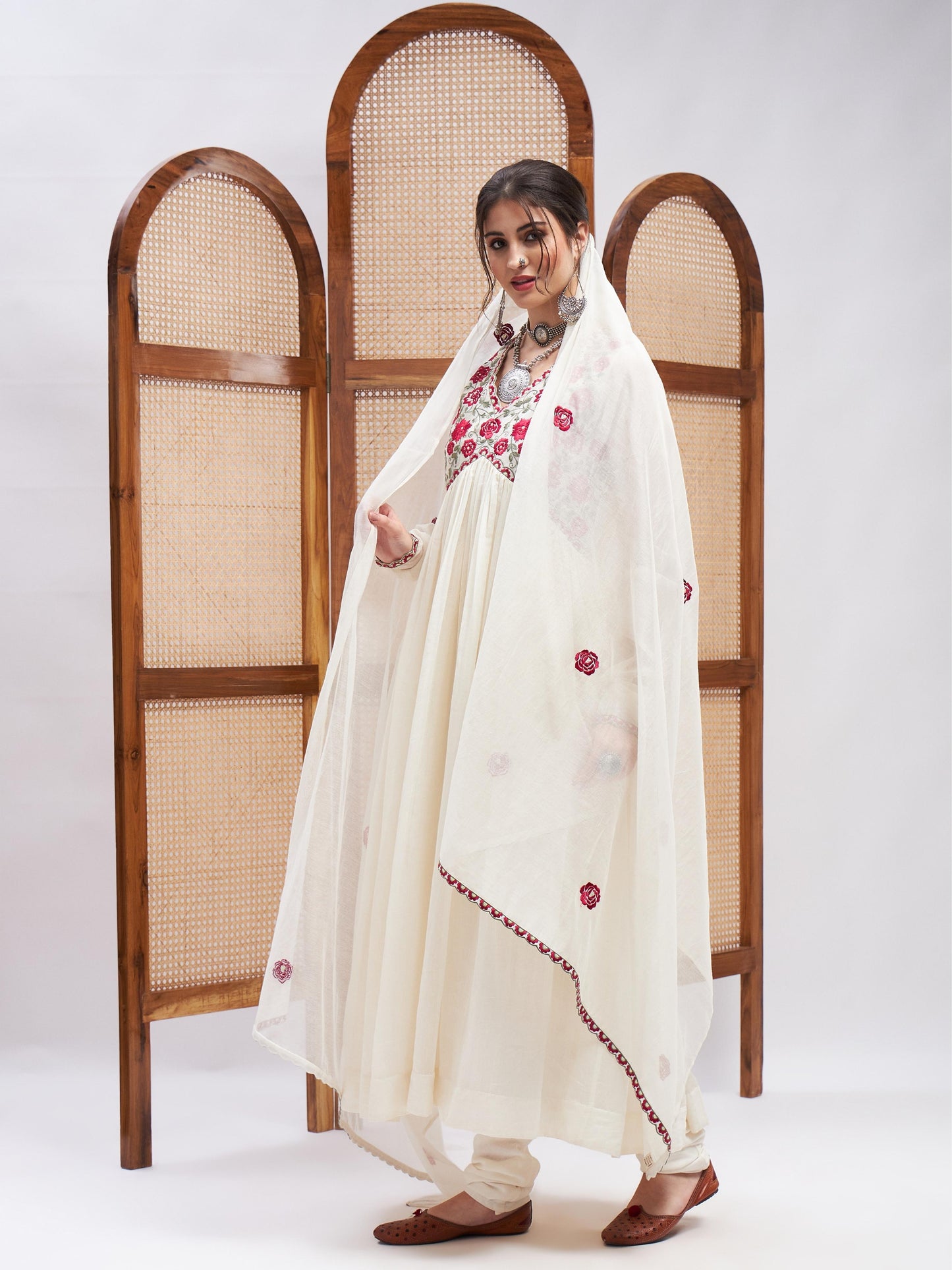 Rimjhim Kurta Set by RoohbyRidhimaa with Large, Medium, Small, X-Large, X-Small at Kamakhyaa for sustainable fashion
