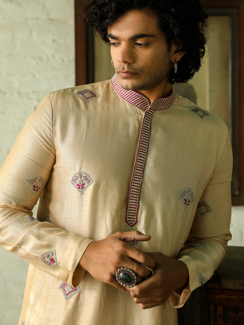 Adil Kurta Set by RoohbyRidhimaa with Aangan By RoohbyRidhimaa at Kamakhyaa for sustainable fashion