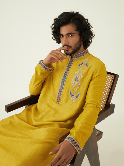 Ayaan Kurta Set by RoohbyRidhimaa with Qala By RoohbyRidhimaa at Kamakhyaa for sustainable fashion