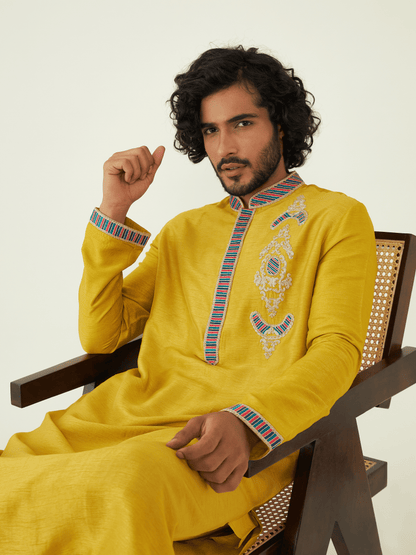 Ayaan Kurta Set by RoohbyRidhimaa with Qala By RoohbyRidhimaa at Kamakhyaa for sustainable fashion