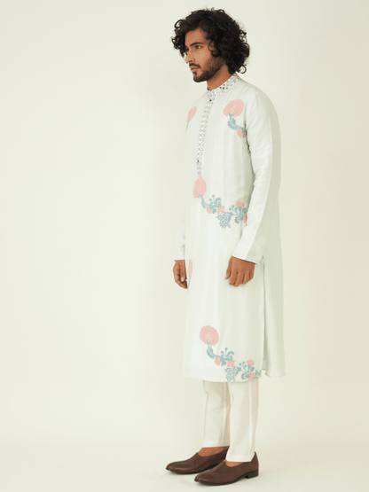 Nazm Kurta Set by RoohbyRidhimaa with Qala By RoohbyRidhimaa at Kamakhyaa for sustainable fashion