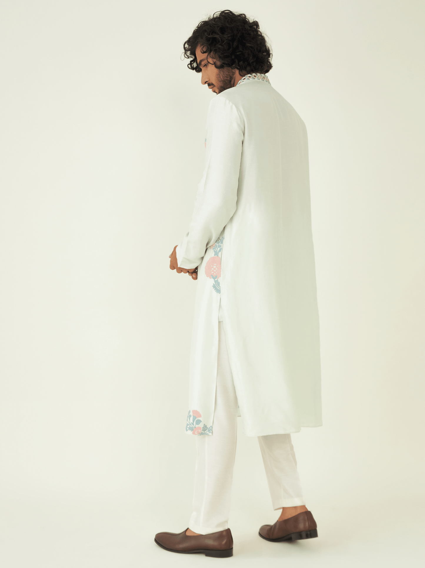 Nazm Kurta Set by RoohbyRidhimaa with Qala By RoohbyRidhimaa at Kamakhyaa for sustainable fashion