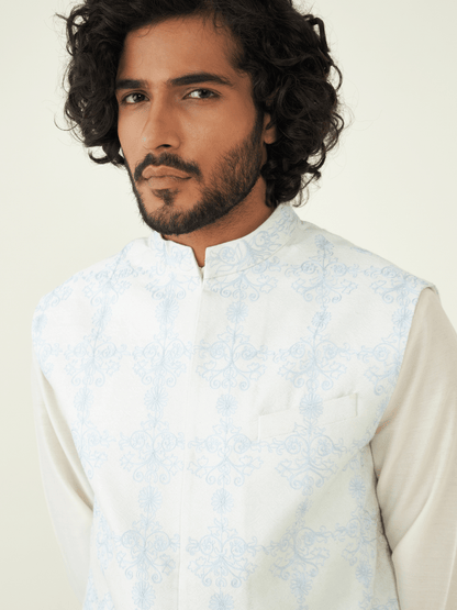 Dastoor Bundi by RoohbyRidhimaa with Qala By RoohbyRidhimaa at Kamakhyaa for sustainable fashion