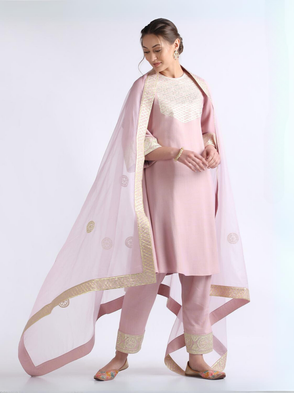 Falak Kurta Set by RoohbyRidhimaa with Large, Medium, Small, X-Large, X-Small at Kamakhyaa for sustainable fashion