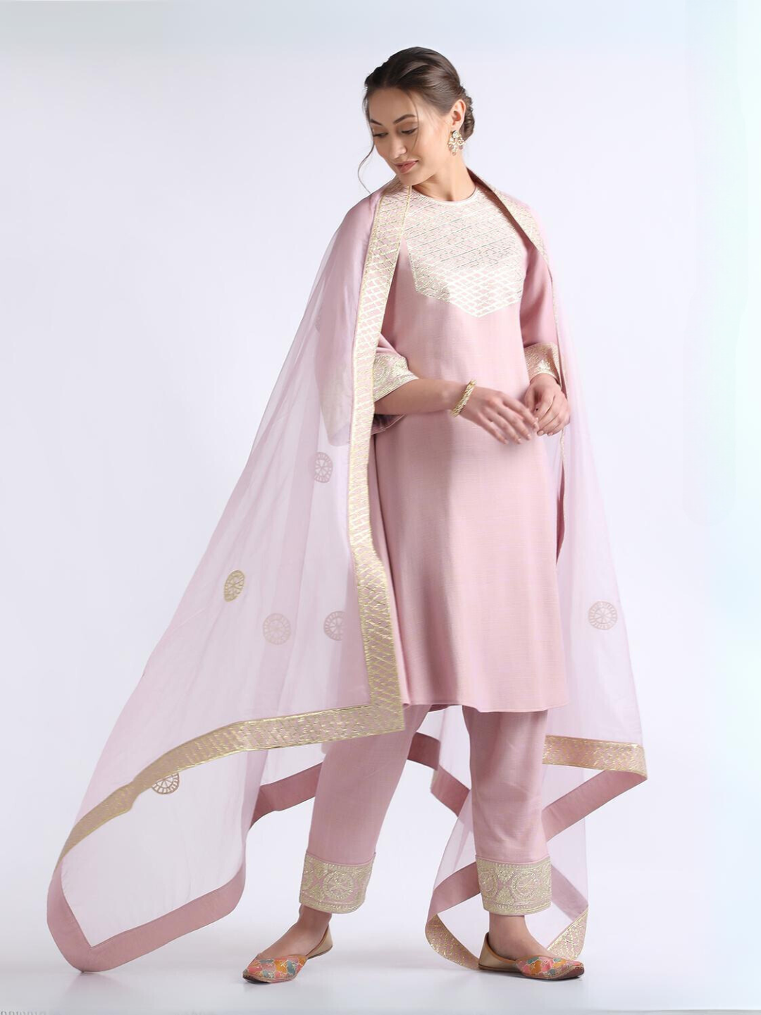 Falak Kurta Set by RoohbyRidhimaa with Large, Medium, Small, X-Large, X-Small at Kamakhyaa for sustainable fashion