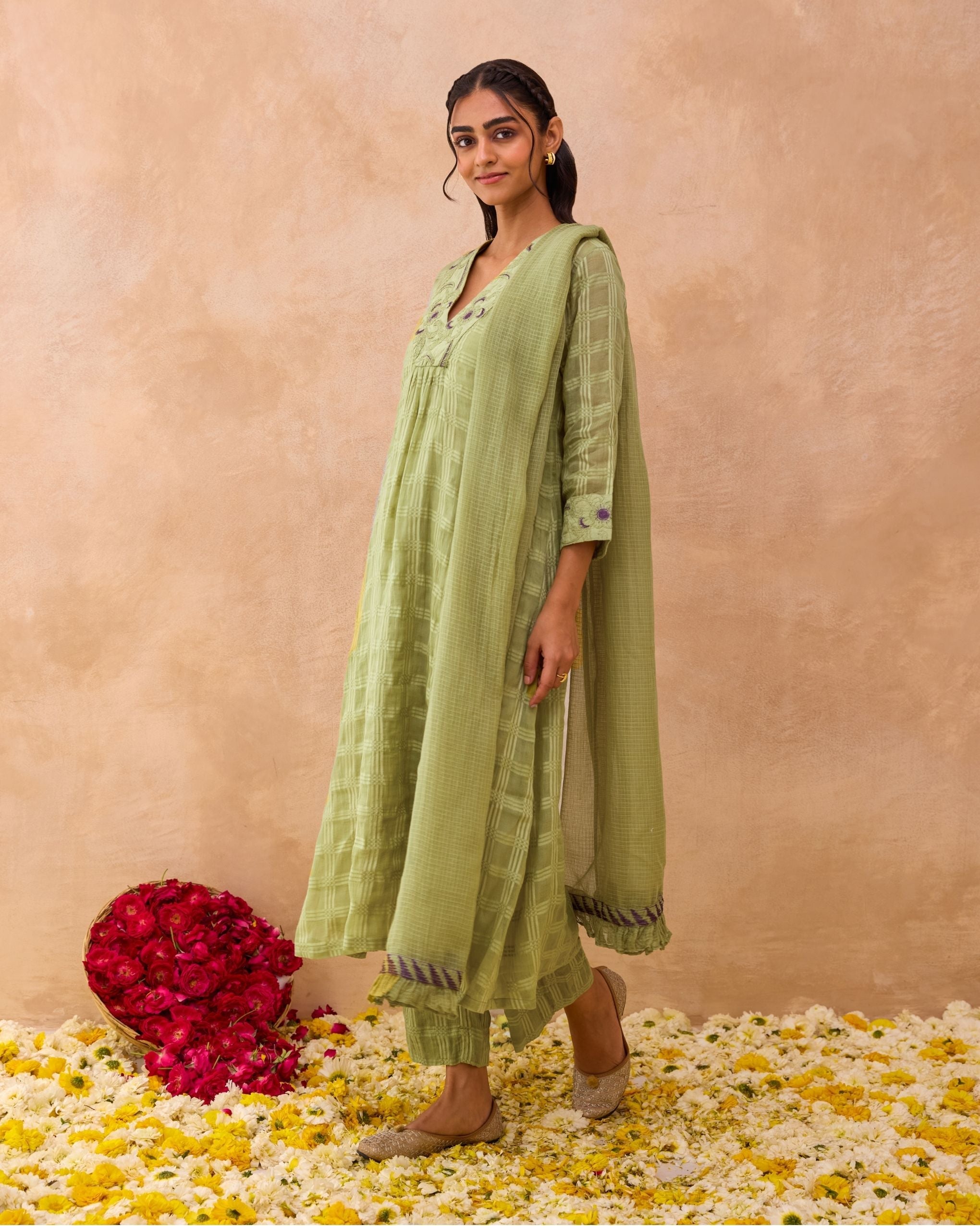 Sage Kurta Se by Taro India with at Kamakhyaa for sustainable fashion