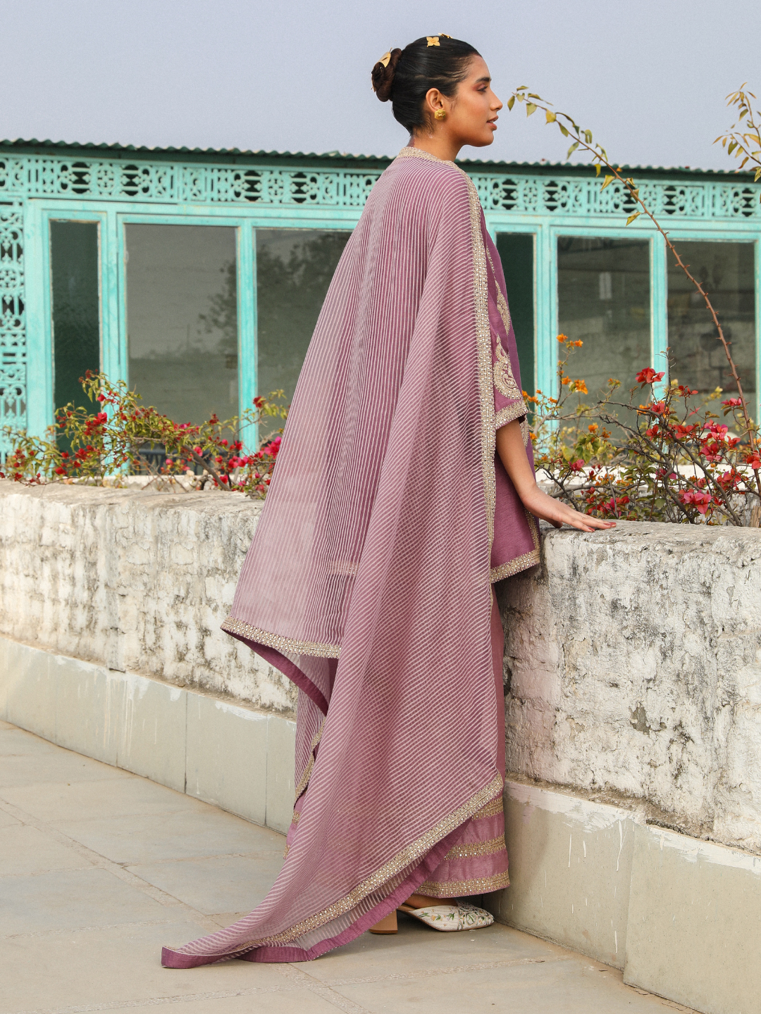 Zainaa Kurta Set by RoohbyRidhimaa with Large, Medium, Small, X-Large, X-Small at Kamakhyaa for sustainable fashion