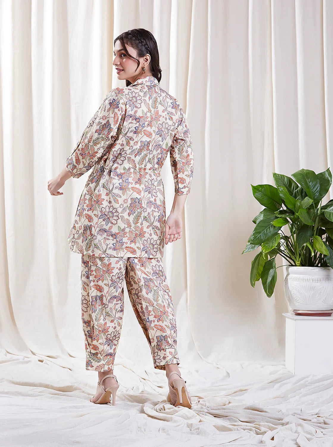 Aria White Co-Ord Set by Hasttvam with CottonFloralFusionWhiteHandmade by artisans, Natural dyes, Respondible production and Vegan at Kamakhyaa for sustainable fashion