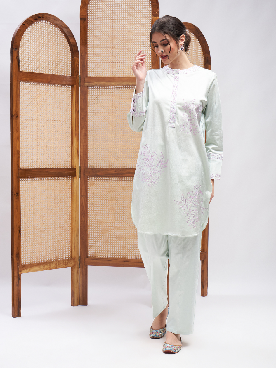 Iyaan Kurta Set by RoohbyRidhimaa with Large, Medium, Small, X-Large, X-Small at Kamakhyaa for sustainable fashion