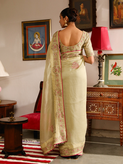 Amairaa Saree Set by RoohbyRidhimaa with Large, Medium, Small, X-Large, X-Small at Kamakhyaa for sustainable fashion