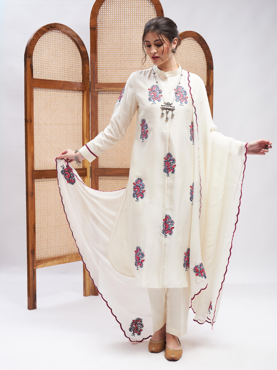 Sarang Kurta Set by RoohbyRidhimaa with at Kamakhyaa for sustainable fashion