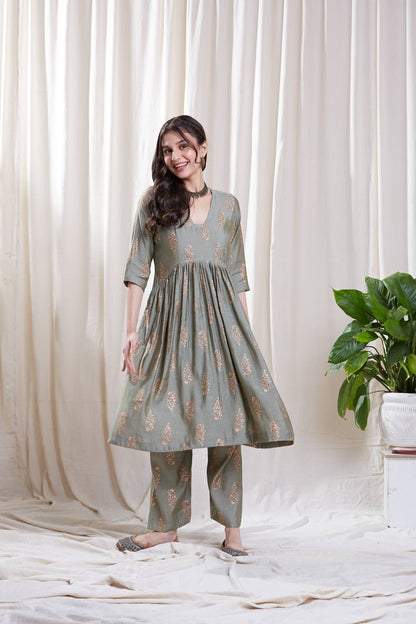 Riya green Kurta set by My Store with Festive wear, Floral Kurta set, Kurta set at Kamakhyaa for sustainable fashion