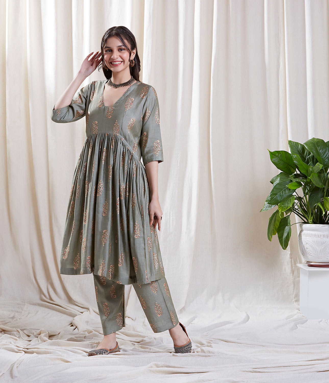 Riya green Kurta set by My Store with Festive wear, Floral Kurta set, Kurta set at Kamakhyaa for sustainable fashion