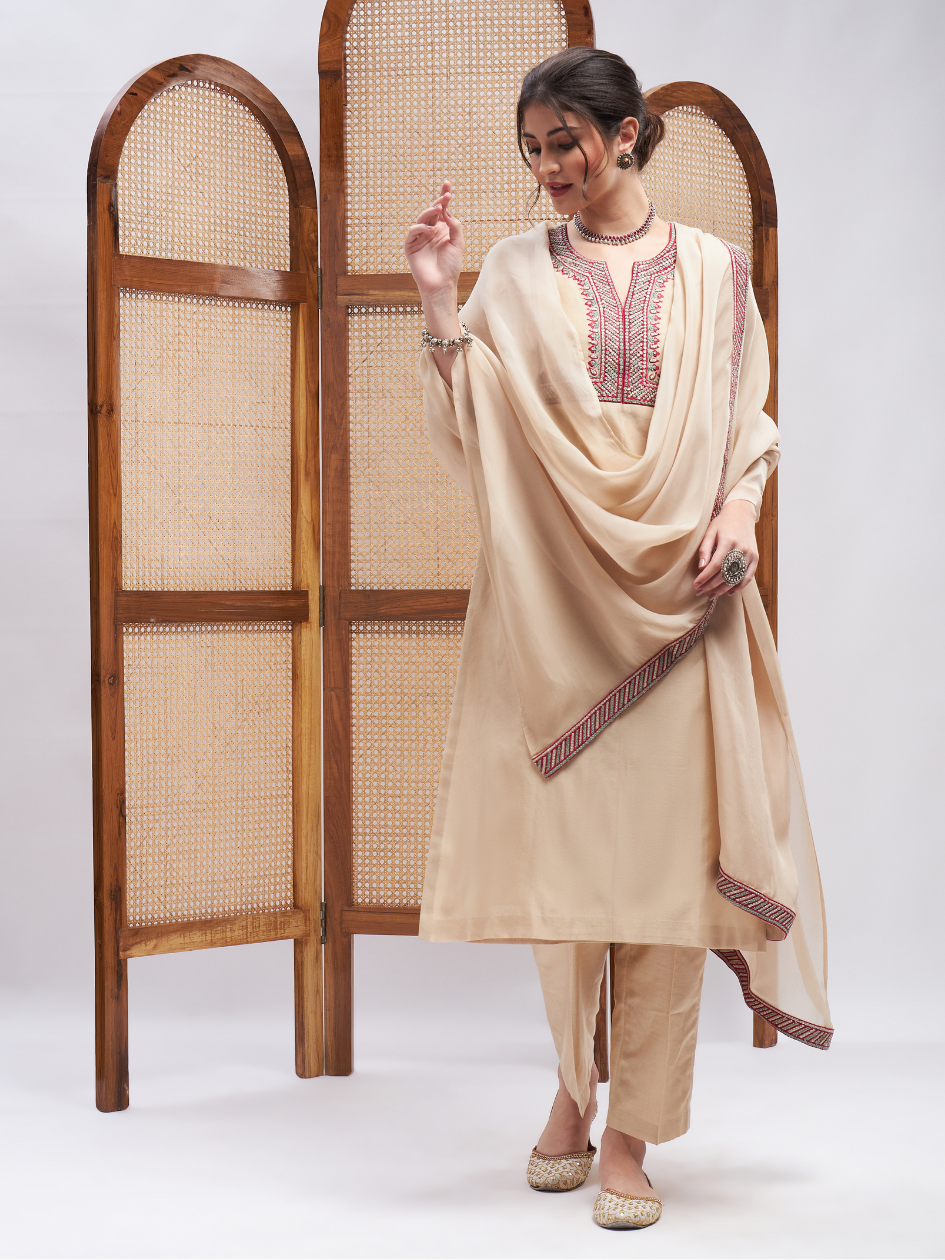 Sheereen Kurta Set by RoohbyRidhimaa with Large, Medium, Small, X-Large, X-Small at Kamakhyaa for sustainable fashion