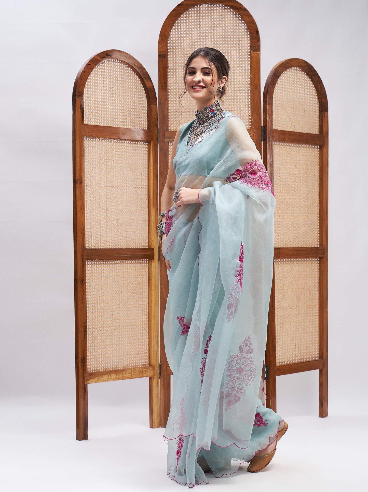 Pardarshi Saree Set by RoohbyRidhimaa with at Kamakhyaa for sustainable fashion