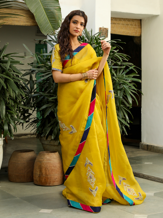 Rukmani Saree Set by RoohbyRidhimaa with Large, Medium, Small, X-Large, X-Small at Kamakhyaa for sustainable fashion