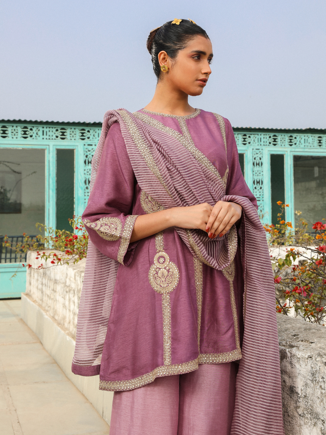 Zainaa Kurta Set by RoohbyRidhimaa with Large, Medium, Small, X-Large, X-Small at Kamakhyaa for sustainable fashion