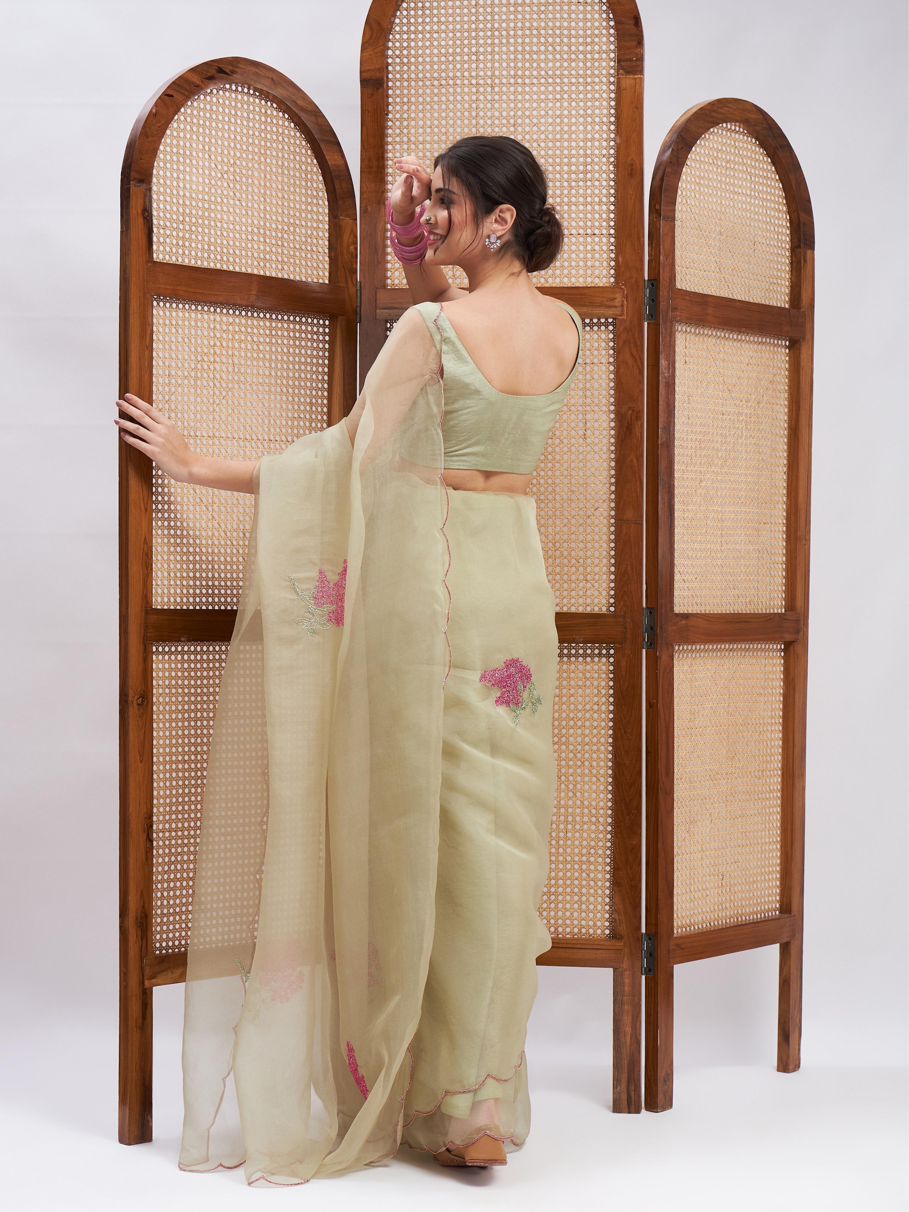 Masakali Saree Set by RoohbyRidhimaa with at Kamakhyaa for sustainable fashion