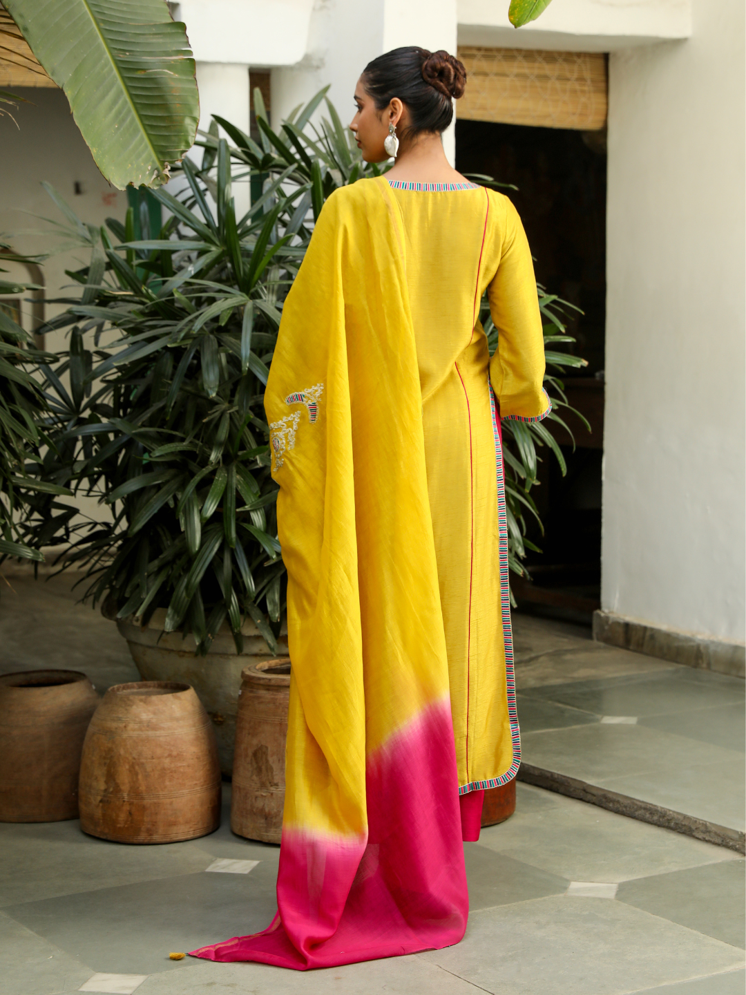 Rukmani Kurta Set by RoohbyRidhimaa with Large, Medium, Small, X-Large, X-Small at Kamakhyaa for sustainable fashion