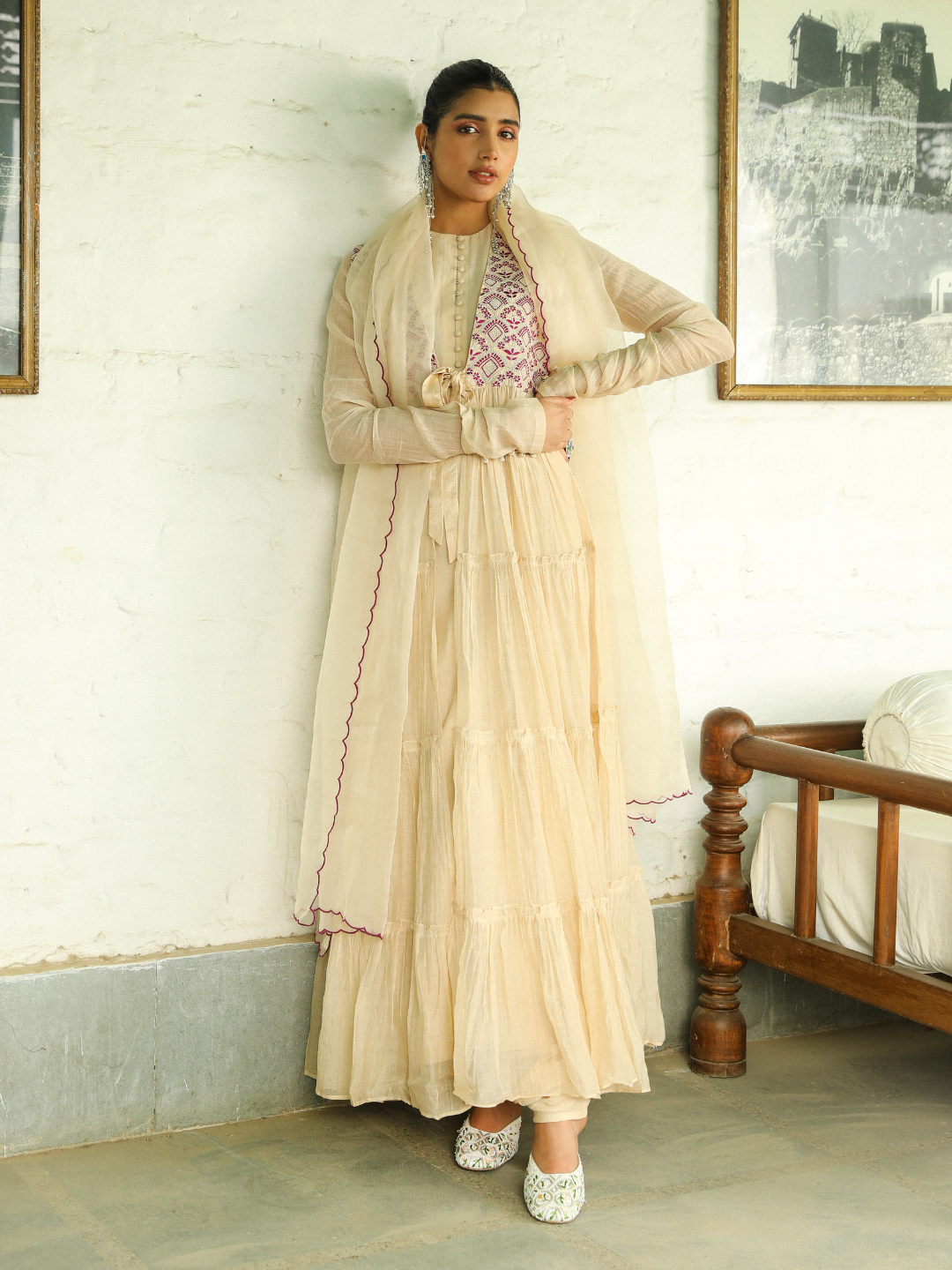 Niram Kurta Set by RoohbyRidhimaa with Large, Medium, Small, X-Large, X-Small at Kamakhyaa for sustainable fashion