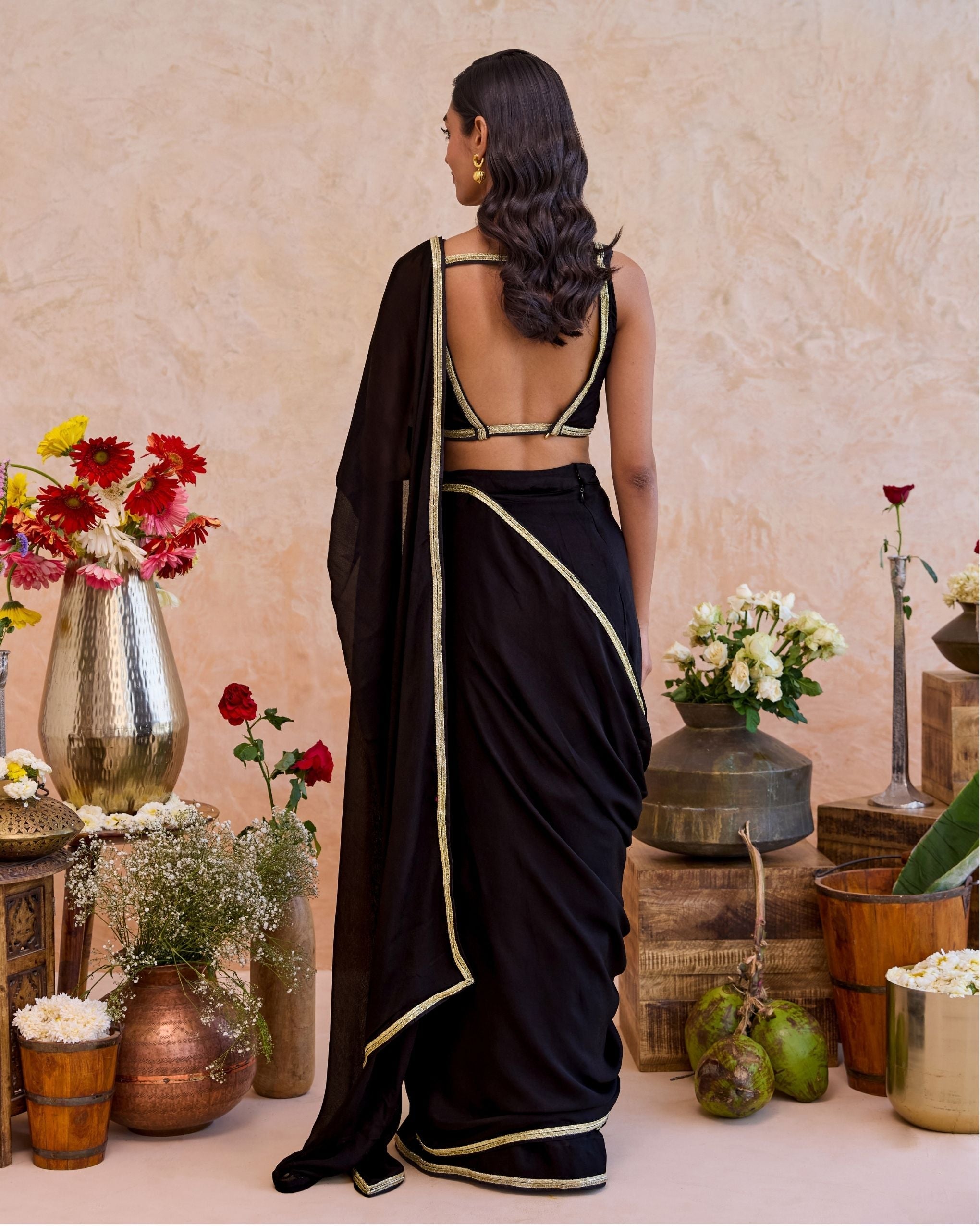 Siyahi Saree by Taro with Saundh by Taro at Kamakhyaa India for sustainable fashion