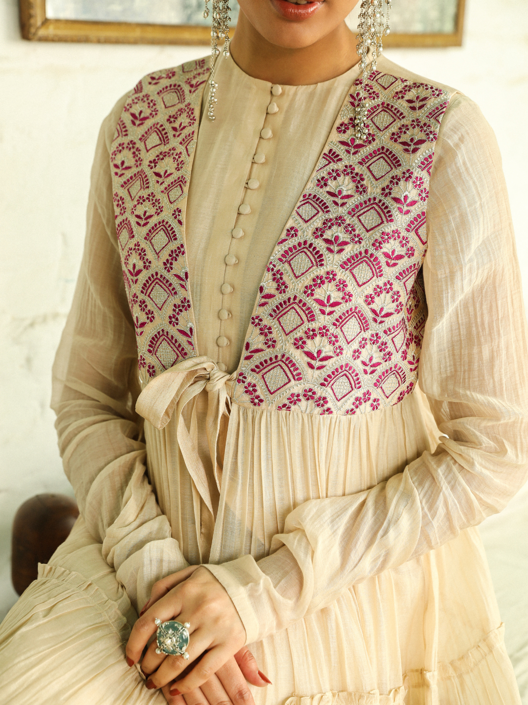 Niram Kurta Set by RoohbyRidhimaa with Large, Medium, Small, X-Large, X-Small at Kamakhyaa for sustainable fashion