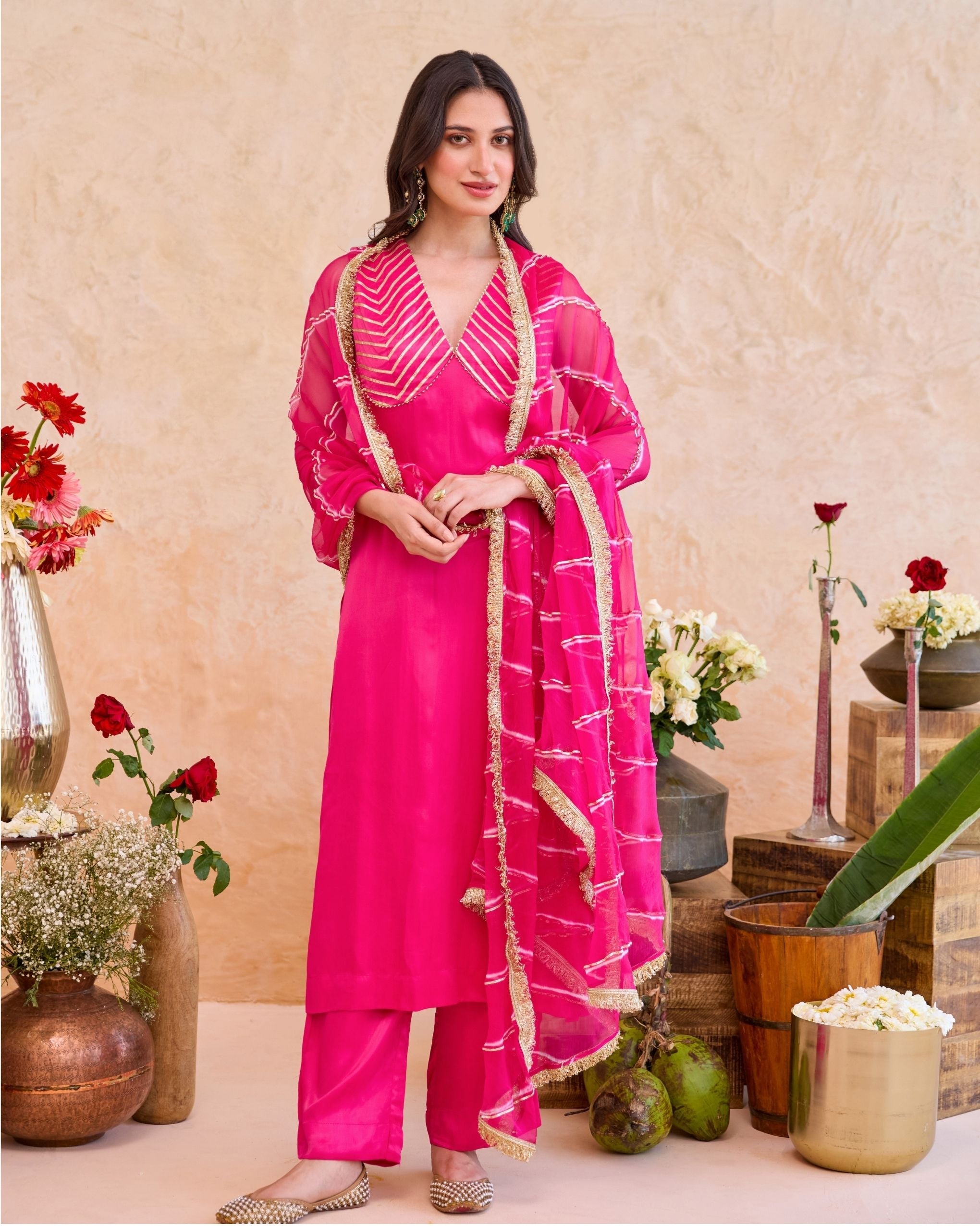Aarzoo Kurta Set by Taro with Jashn-E-Taro - The Trousseau Edit by Taro at Kamakhyaa India for sustainable fashion